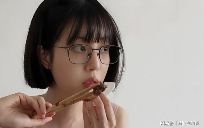 怎么也捧不红今搭档陈建斌终于火出圈开元棋牌网站身材不输迪丽热巴杨幂却