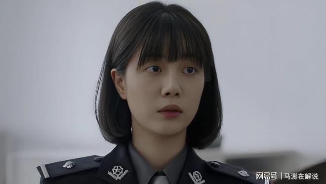 怎么也捧不红今搭档陈建斌终于火出圈开元棋牌网站身材不输迪丽热巴杨幂却(图5)