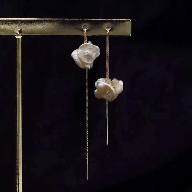 饰才是真正的“瘦脸神器”？开元ky棋牌为什么说流苏耳(图2)