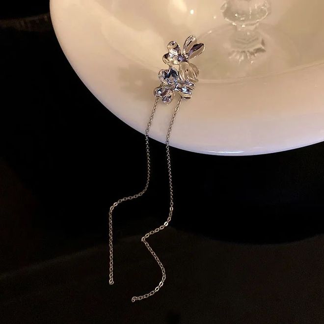 饰才是真正的“瘦脸神器”？开元ky棋牌为什么说流苏耳(图4)